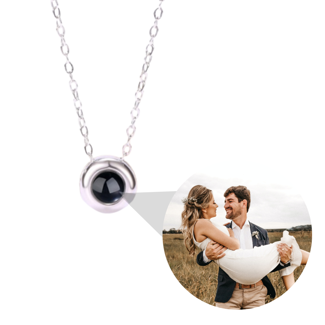 Personalised Photo Projection Couple Necklaces Astronaut Pendants – IfShe UK